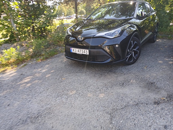 Toyota C-HR 13 of 13