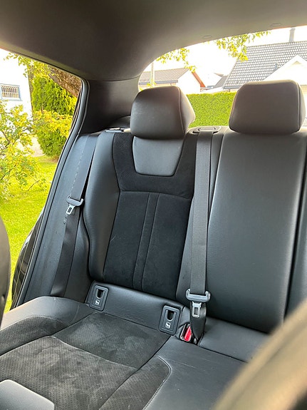 Toyota C-HR 9 of 13