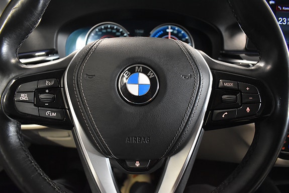 BMW 530e 17 of 23