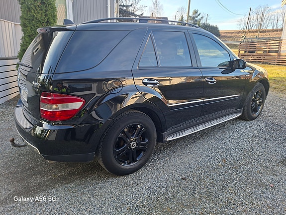 Mercedes-Benz ML280 21 of 30