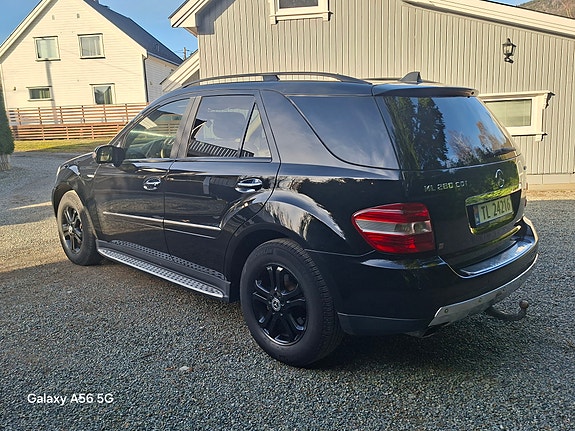 Mercedes-Benz ML280 7 of 30