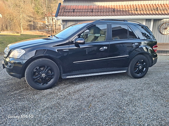 Mercedes-Benz ML280 5 of 30