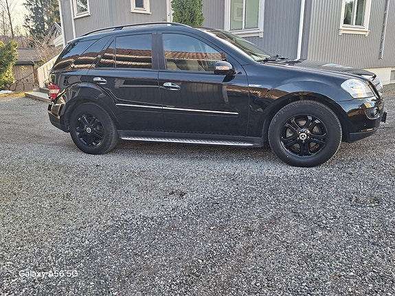 Mercedes-Benz ML280 10 of 30