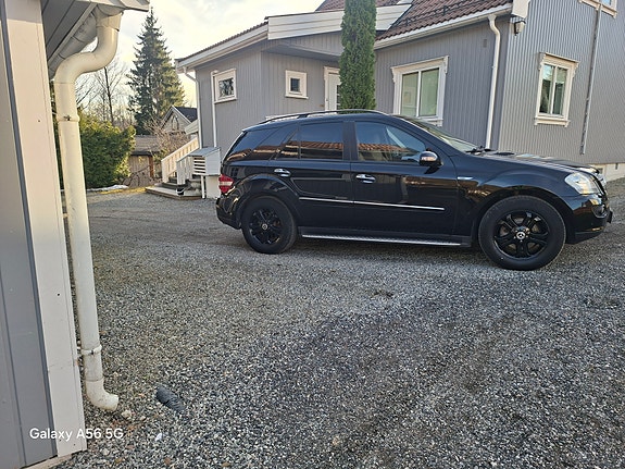 Mercedes-Benz ML280 22 of 30