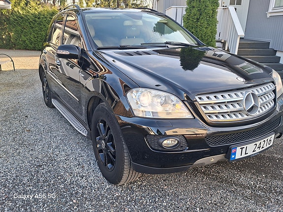 Mercedes-Benz ML280 2 of 30