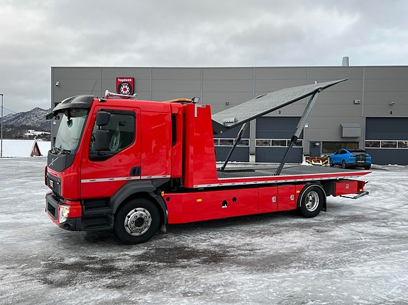 Volvo FL 320 hk 16 t facelift rød med De Groot 3 laster. Bilen er leveringsklar! 9 of 30