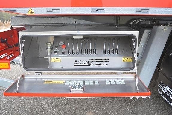 Volvo FL 320 hk 16 t facelift rød med De Groot 3 laster. Bilen er leveringsklar! 20 of 30