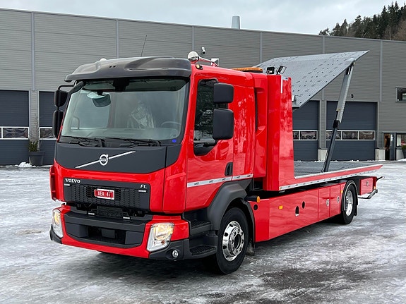 Volvo FL 320 hk 16 t facelift rød med De Groot 3 laster. Bilen er leveringsklar! 13 of 30