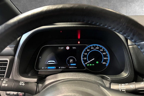 Nissan Leaf 12 of 15