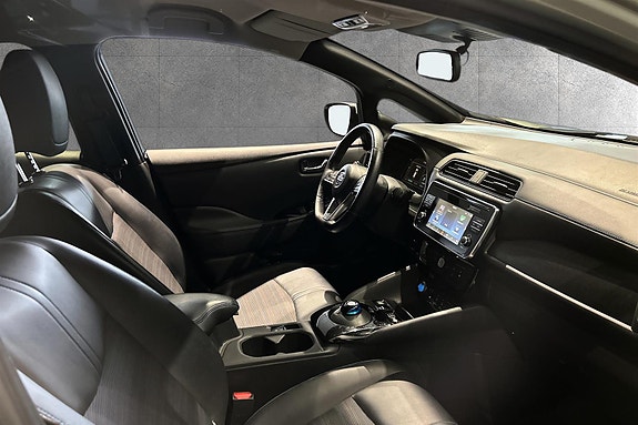 Nissan Leaf 11 of 15