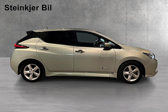 Nissan Leaf 4 of 5