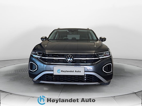 Volkswagen T-Roc 2 of 5
