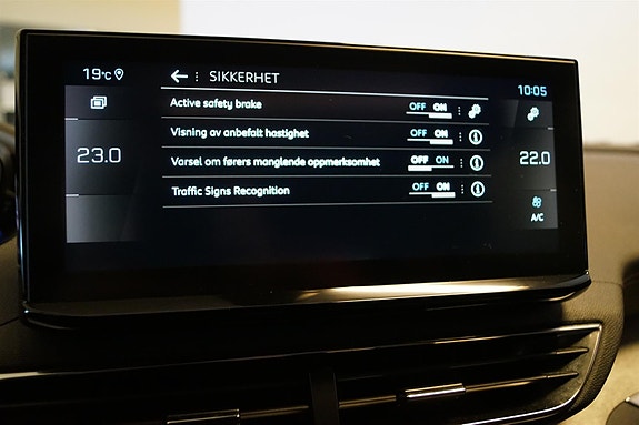 Peugeot 5008 25 of 30