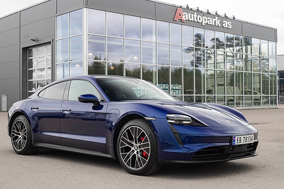 Porsche Taycan 5 of 30