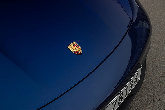 Porsche Taycan 17 of 30