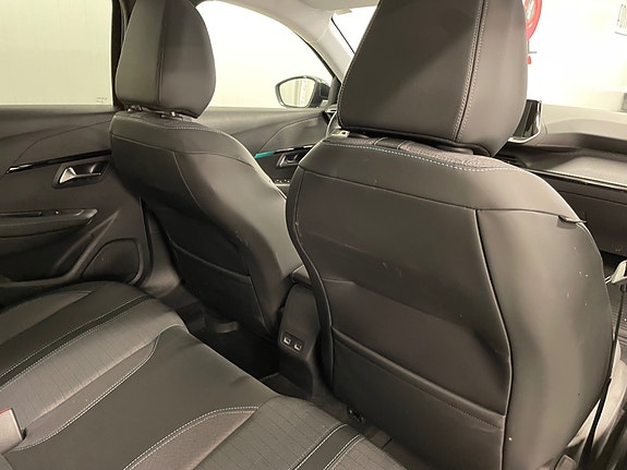 Peugeot 208 26 of 30