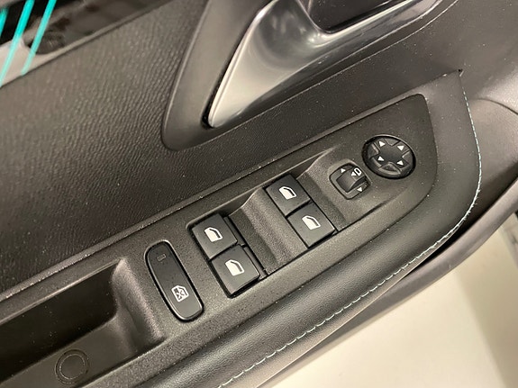 Peugeot 208 20 of 30