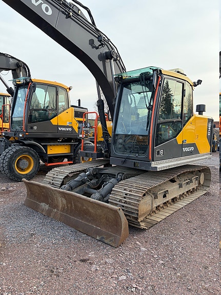 Volvo ec140el 3 of 4