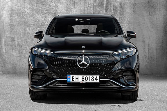 Mercedes-Benz EQS SUV 4 of 5