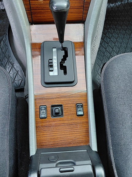 Mercedes-Benz E-Klasse 19 of 25