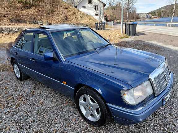 Mercedes-Benz E-Klasse 7 of 25