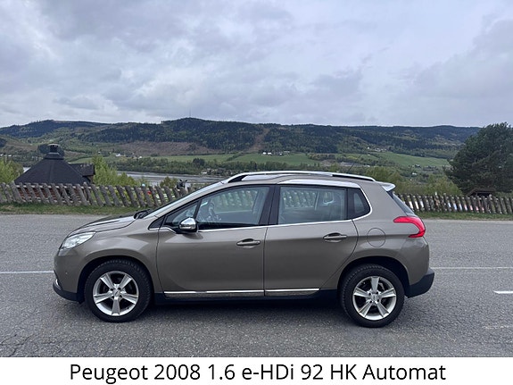 Peugeot 2008 4 of 5