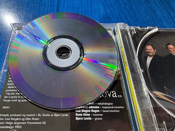 Product image 3 of 4