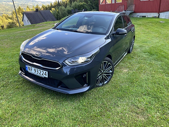 Kia ProCeed 3 of 9