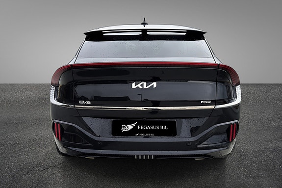 Kia EV6 6 of 18