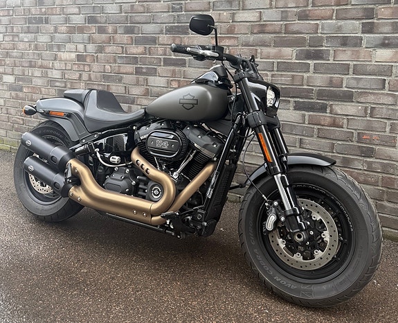Harley-Davidson FXFBS Fat Bob 114 2 of 5