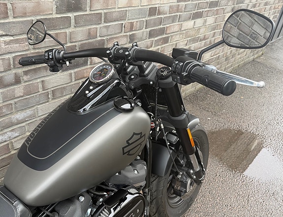 Harley-Davidson FXFBS Fat Bob 114 8 of 16