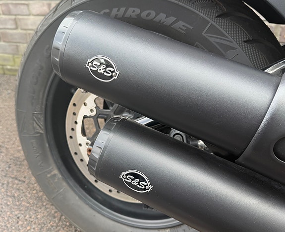 Harley-Davidson FXFBS Fat Bob 114 6 of 16