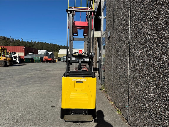 Hyster P2.0SD INITIAL LIFT  65981 3 of 8