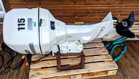 Johnson 115 hk Ocean Runner , 1997mod. med kabler og kontrollboks Selges. 2 of 7