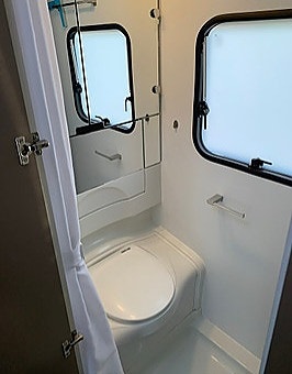 Adria Altea 4four 362XH // Tempo 100 // Mower // testet 20 of 24