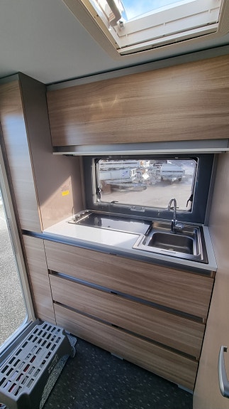 Adria Altea 4four 362XH // Tempo 100 // Mower // testet 10 of 24