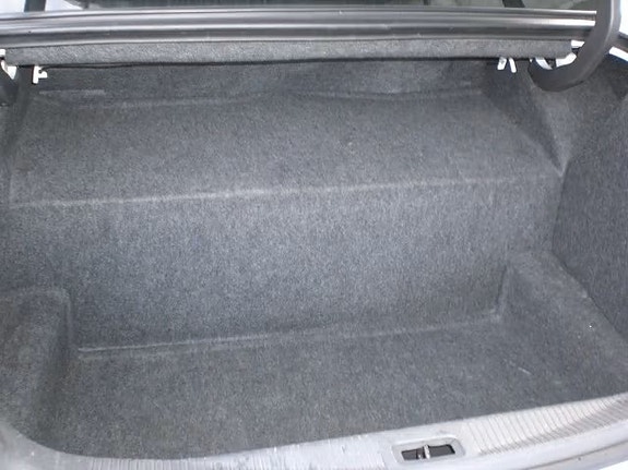 Lincoln Town Car 17 of 20