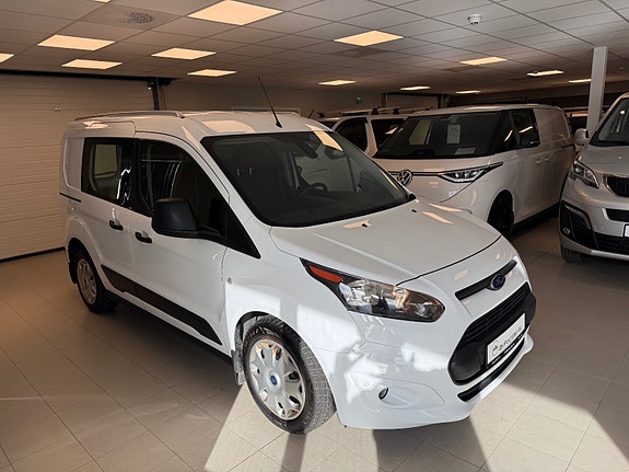Ford Transit Connect 4 of 24
