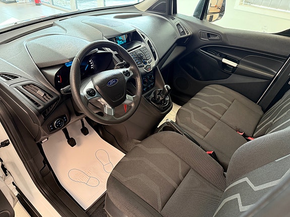 Ford Transit Connect 2 of 24