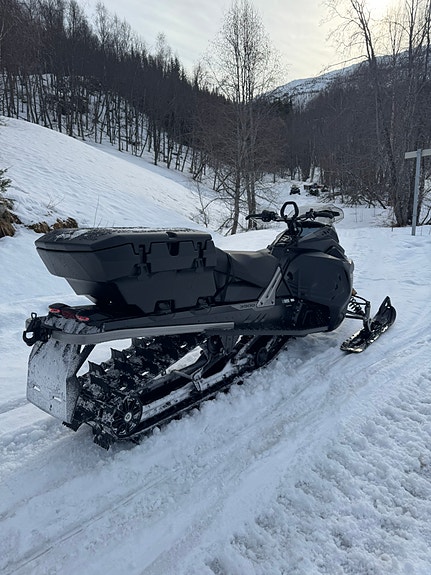 Lynx Brutal RE 900 ACE Turbo R 2 of 5