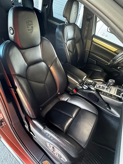 Porsche Cayenne 22 of 24