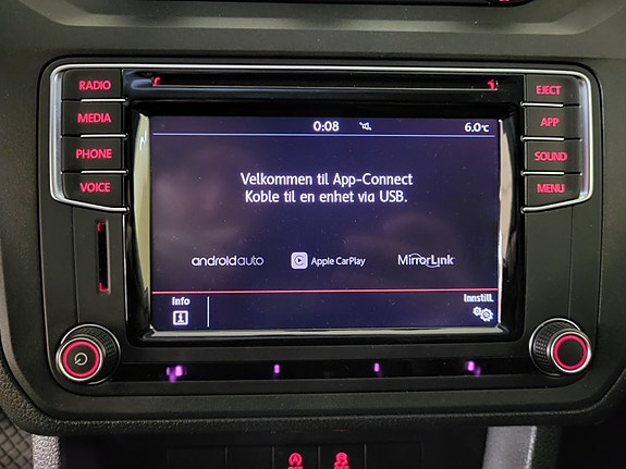 Volkswagen Caddy Maxi 11 of 19