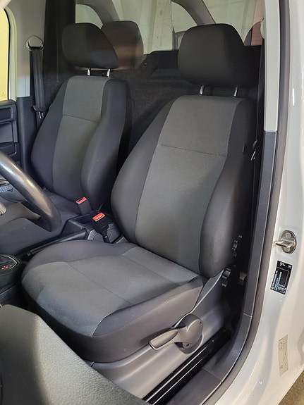 Volkswagen Caddy Maxi 6 of 19
