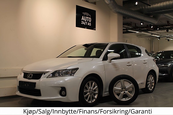 Lexus CT200h