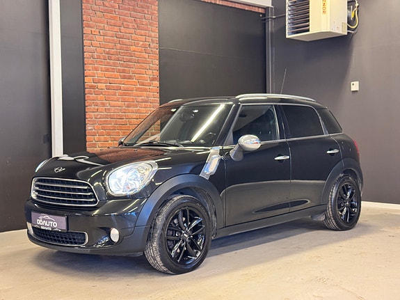 MINI Countryman One D 2 of 5