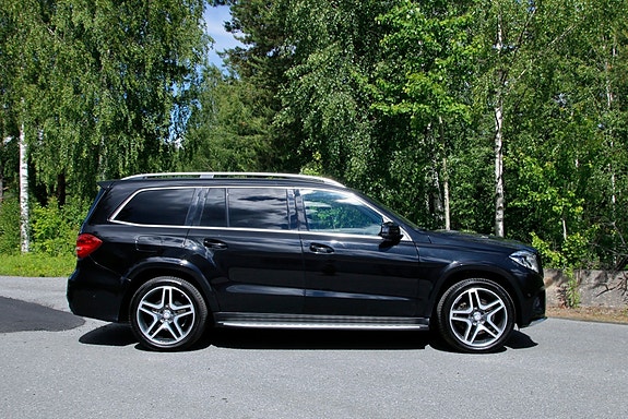 Mercedes-Benz GLS350 d 3 of 30