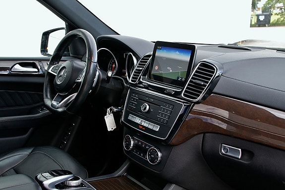 Mercedes-Benz GLS350 d 20 of 30