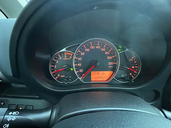 Toyota Verso-S 19 of 22