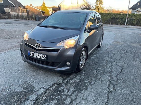 Toyota Verso-S 8 of 22