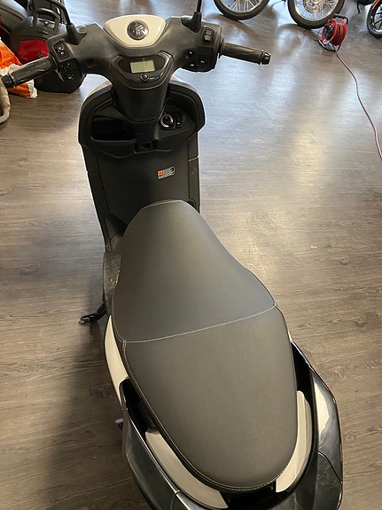 Yamaha NEOS EL 4 of 4